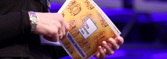 Wer zur Jury des Otto Brenner Preises gehört und wie sie entscheidet