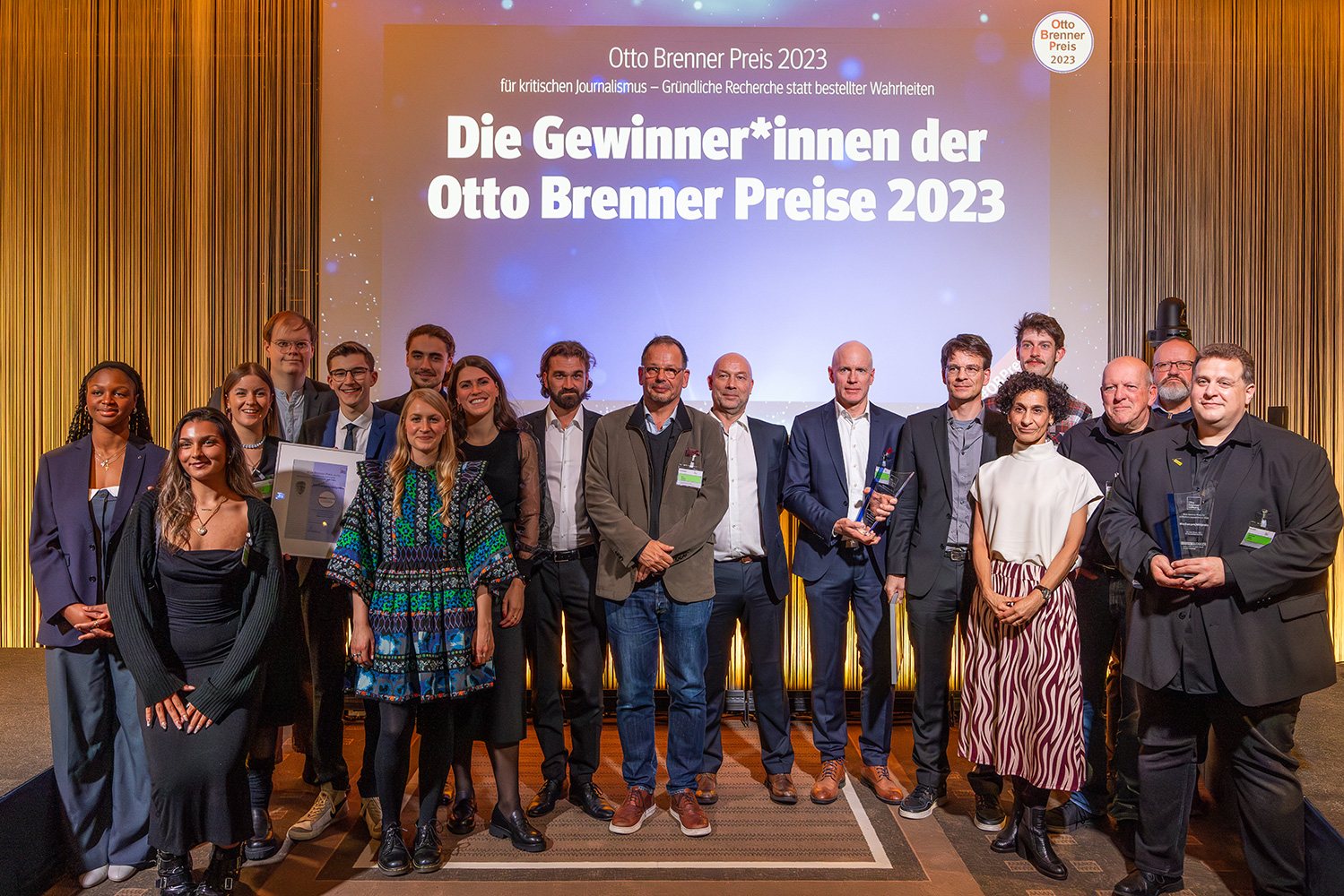 Die Preisträger*innen des Otto Brenner Preis für kritischen Journalismus 2023.